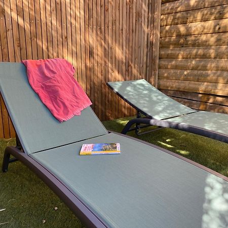 Camping Les Amandiers Castelnau-de-Guers 외부 사진