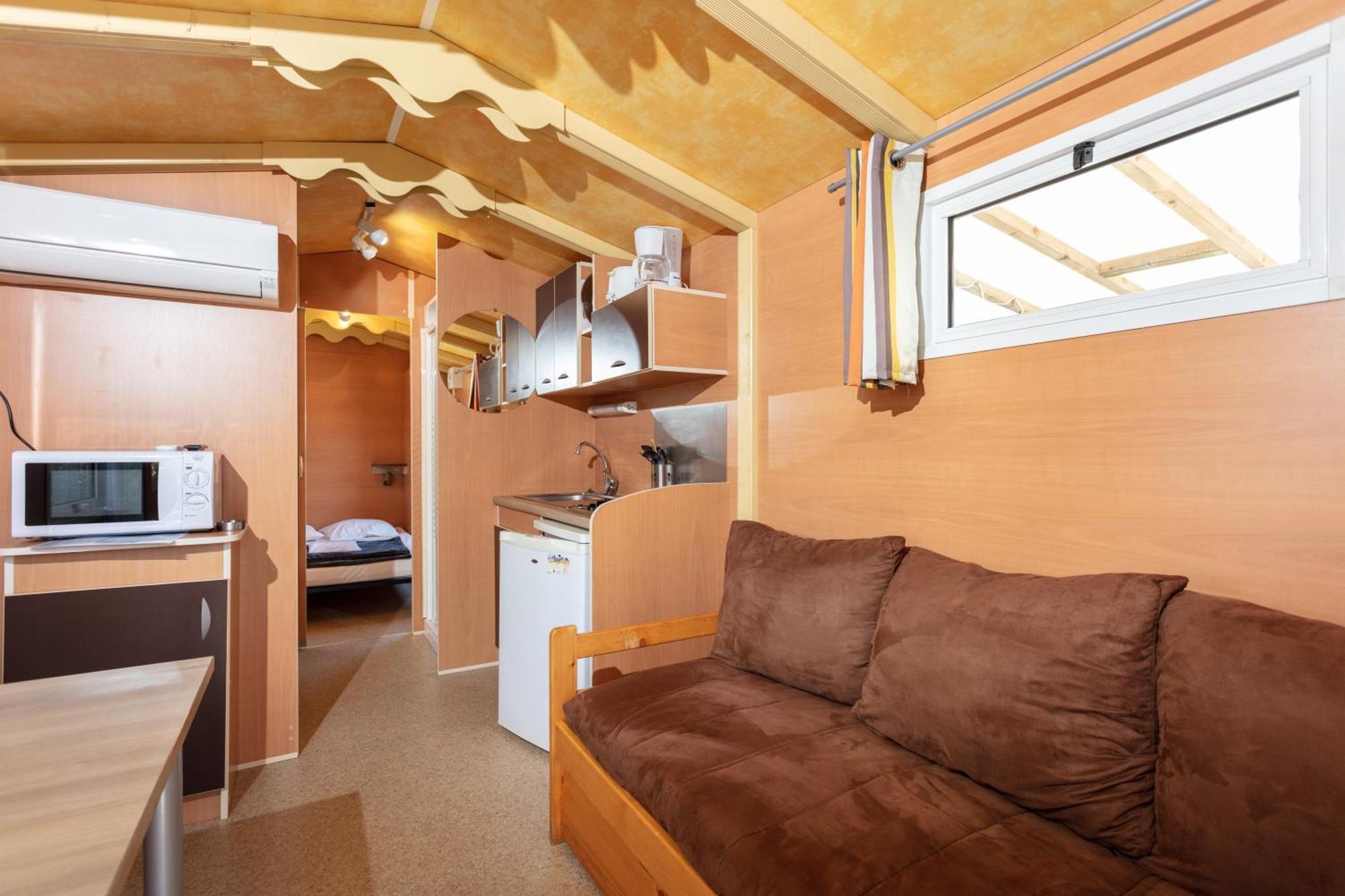 Camping Les Amandiers Castelnau-de-Guers 외부 사진